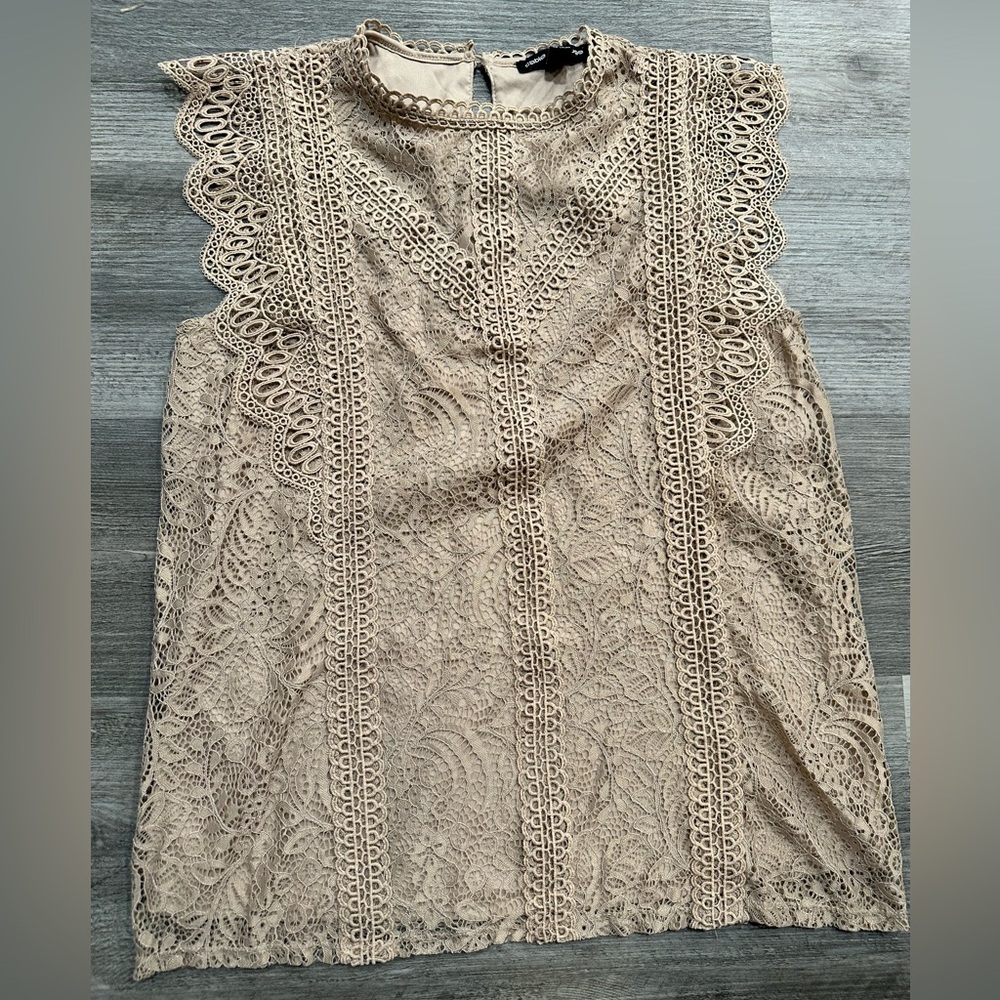 Women’s Cable & Gauge Tan Sleeveless Lace Top